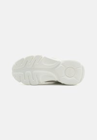 Buffalo CHAI - Sportcipő - offwhite/rainbow