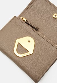 Coccinelle Portafoglio - warm taupe