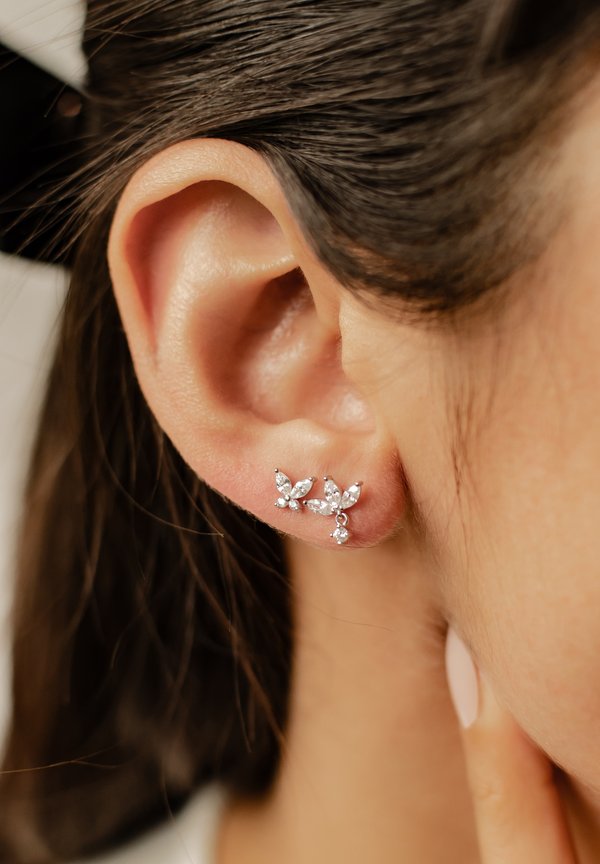 SET OF 4  - Ohrringe