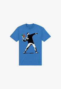 Unselected, light royal blue