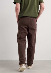 Seasalt Cornwall HALLANTIDE - Pantaloni - brown burnt wood