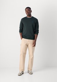 Scotch & Soda SEASONAL CORE BADGE LOGO CREW - Felpa - dark green