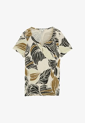 Kortærmet T-shirt i let stof med bladmønster. Farverne inkluderer creme, grøn, brun og sort. Har V-hals og knapdetalje.