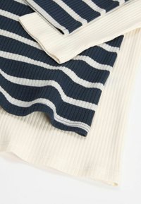 REGULAR FIT BOAT NECK 2 PACK  - Bluză cu mânecă lungă - cream stripe