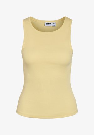 Gul ribbestrikket tanktop med rund hals og ermeløs design. Mykt stoff med en tettsittende silhuett uten synlige mønstre eller aksenter.