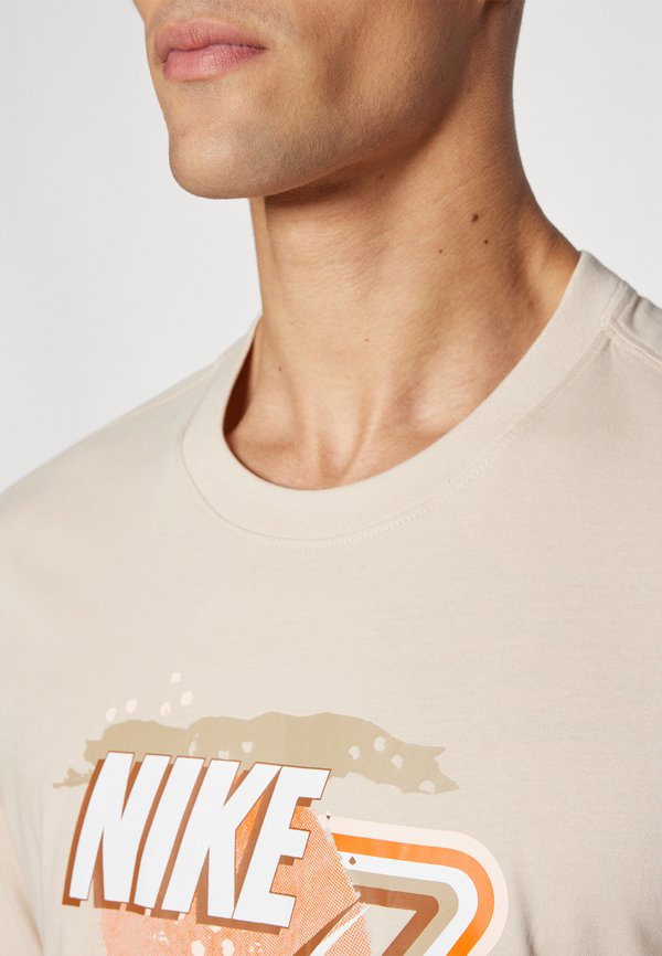 COURT TEE - Sports T-shirt - sanddrift3