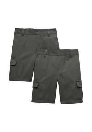 To par mørkegrå cargoshorts med bæltestropper og sidelommer med klapper, vist på hvid baggrund.