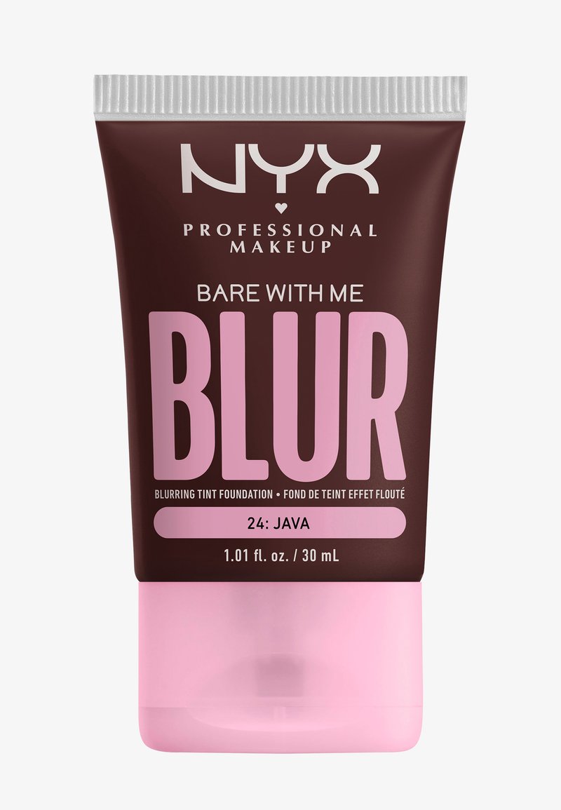 Fond de teint NYX Bare With Me Blur dans un tube en squeeze marron foncé avec une base rose, affichant un grand texte blanc et un capuchon argenté.