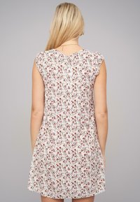 Cloud 5ive V-NECK - Freizeitkleid - white