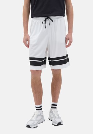 Shorts de sport blancs avec des rayures horizontales noires au bas. Fabriqués en matériau respirant, avec une taille élastique et un cordon de serrage.
