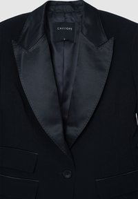 Thumbnail Image 7