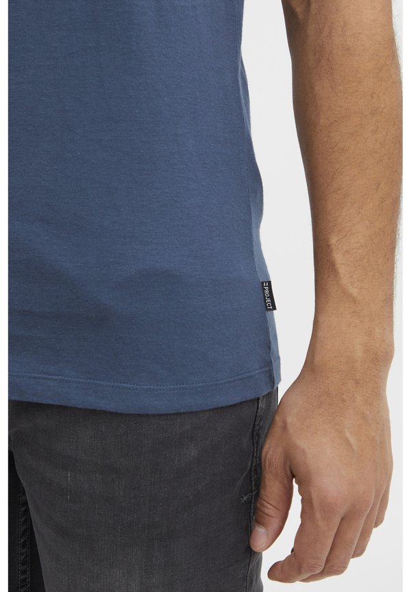 PRChris - Basic T-shirt3