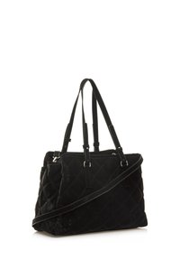 Borsa a tracolla nera trapuntata con doppi manici e tracolla regolabile. Tessuto liscio con motivo a rombi e dettagli in metallo argentato.