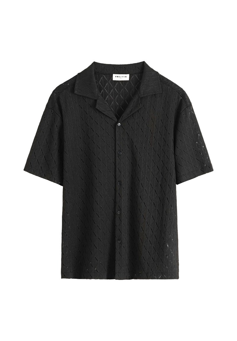 Chemise noire à manches courtes avec un motif en losanges, bouton sur le devant et un col décontracté. Tissu léger.