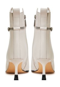 Cesare Gaspari Bottines - beige