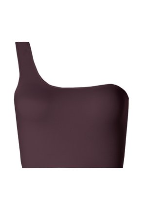 Top corto color borgogna con una spalla sola, realizzato in tessuto elasticizzato. Texture liscia con un design aderente e una silhouette pulita e minimalista.