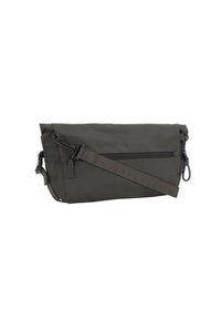 Graue Messenger-Tasche aus strapazierfähigem Stoff, mit einem Roll-Top-Verschluss, verstellbarem Schulterriemen und einer Reißverschlusstasche an der Vorderseite. Minimalistisches Design.