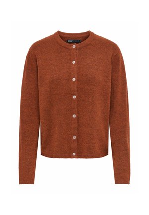 Cardigan en maille marron à manches longues avec un col rond et sept boutons blancs sur le devant, fabriqué en tissu doux texturé.