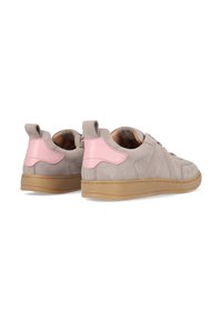 Gray suede sneakers with pink leather accents, rounded toe, and a beige rubber sole. Features a back tab for easy wear.