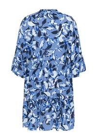 Florales Kleid in Blau- und Türkisnuancen mit fließenden Ärmeln, gestuftem Saum und lockerer Passform. Hergestellt aus leichtem, strukturiertem Stoff.