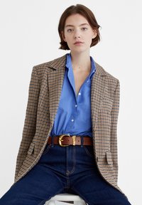 Stradivarius WITH AN IRREGULAR HAMMERED BUCKLE - Pas - brown