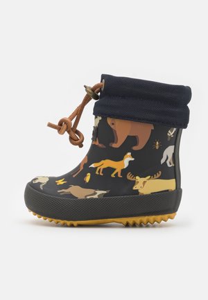 Botte de pluie noire pour enfant avec semelle jaune et revers bleu marine, décorée d'illustrations d'animaux de la forêt comme le renard, l'ours et l'élan.