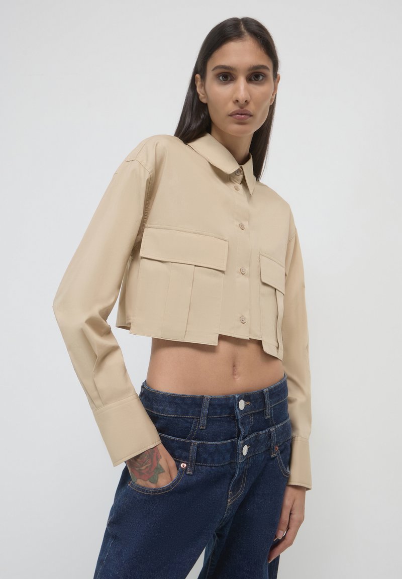 Calliope CROP CON TASCONI  - Camicia - sabbia