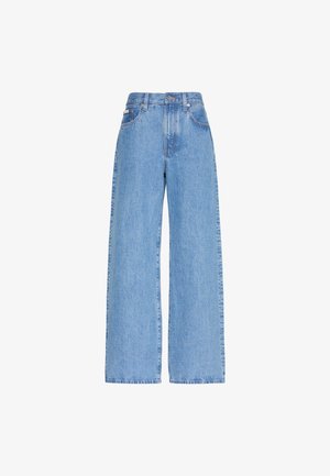 Lichtblauwe spijkerbroek met hoge taille, brede pijpen, voorzakken, ceintuurlussen en knoopsluiting.