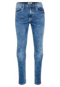Jean en denim bleu coupe slim avec fermeture à bouton et zip, poches avant et arrière, et détails de décoloration subtils.