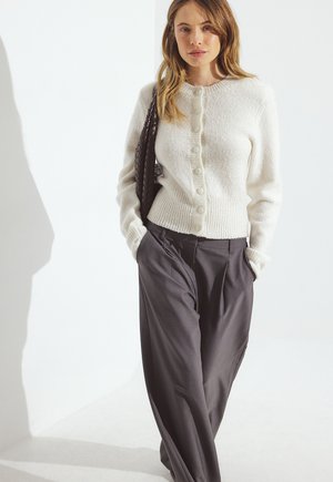 Cardigan - offwhite
