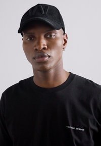 Tiger of Sweden PRO - Pamata T-krekls - black