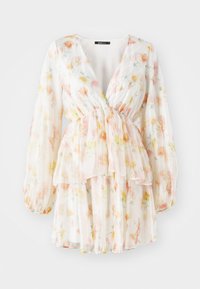Vestido floral de tejido blanco transparente, con escote en V profundo, mangas largas abullonadas, cintura ceñida, falda en capas y patrones de flores en tonos pastel.