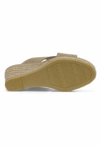 Nine West UPENZA 4FX - Iešļūcenes ar papēdi - sand