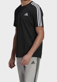 adidas Performance T-shirt med print - black