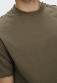 Only & Sons ONSFRED TEE - Basic T-shirt - caribou