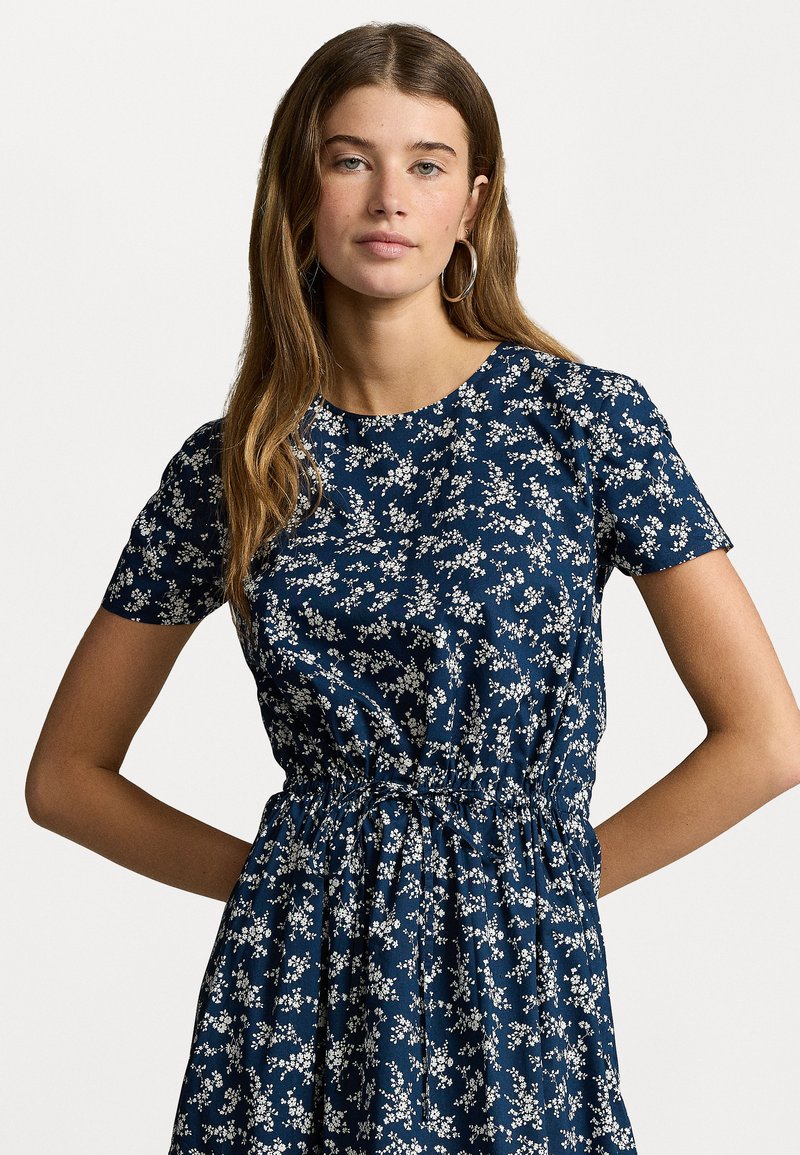 Polo Ralph Lauren FLORAL TIERED COTTON POPLIN DRESS - Day dress - ditsy ...