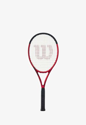 Rote Tennisschläger mit schwarzem Griff und weißem Saitenbett. Merkmale ein auffälliges "Wilson"-Logo in Rot. Leichtes, aerodynamisches Design.