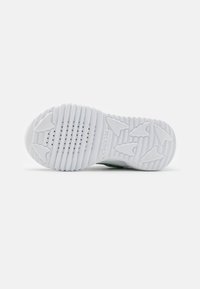 Geox J ASSISTER Boy C Basketbal, koningsblauw/oranje, 34 EU, Royal