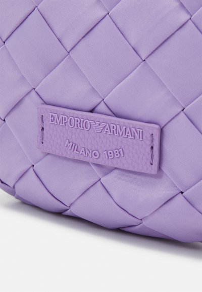 Emporio Armani BORSA HOBO - Torbica - glicine/wisteria