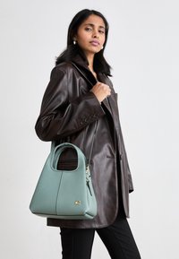 LANA SHOULDER BAG 23 - Torbica - sage