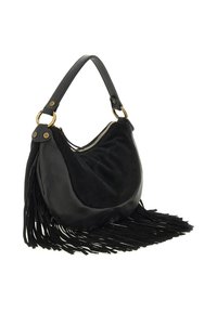 Borsa in pelle nera e suede con anelli dorati, zip superiore, manico corto e lunghe nappine pendenti su sfondo bianco.