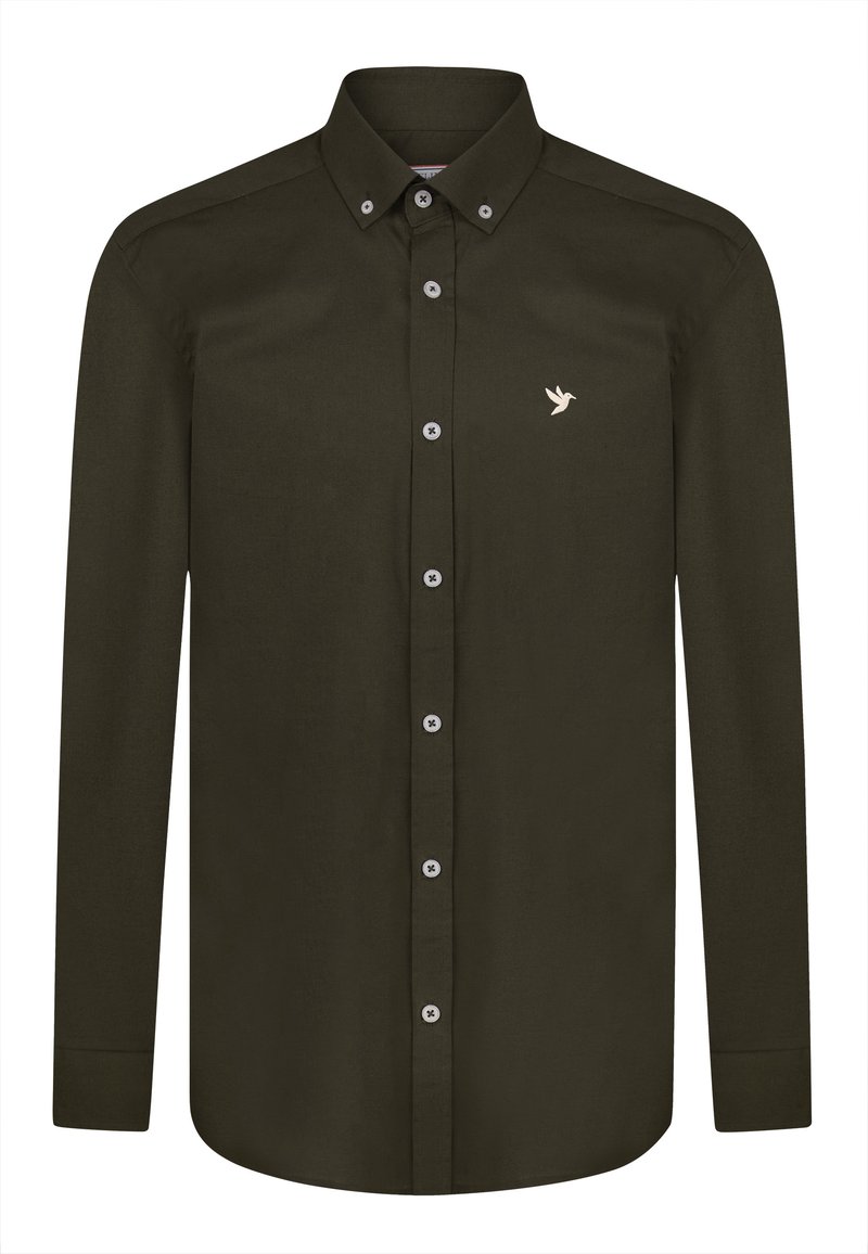 Dunkelgrünes Langarmhemd mit Button-Down-Kragen, Brustlogo und weißen Knöpfen entlang der Vorderseite. Glatte Stofftextur.