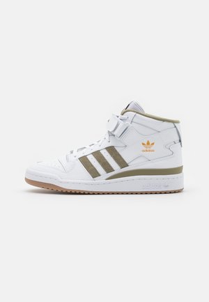 FORUM MID UNISEX - Sapatilhas de cano alto - white