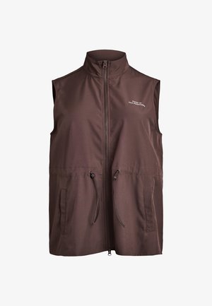 Brun ærmeløs vest med høj krave, frontlynlås, to sidelommer og snøre i taljen. Har en hvid logo på brystet.