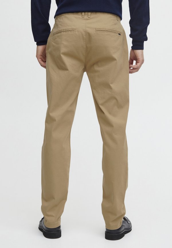 CFVIGGO SLIM FIT - Chinos - kelp3