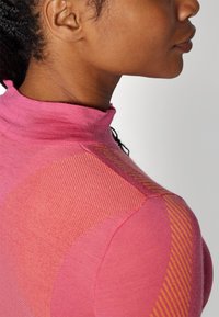 Kari Traa FAITH - Camisola interior - bright pink