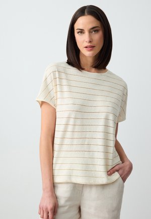 - T-shirt z nadrukiem