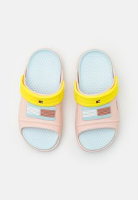 Tommy Hilfiger SOLEIL - Mules - pink/yellow