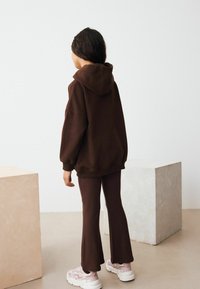 Next Kapuzenpullover - chocolate brown slogan