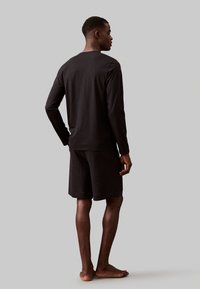 Calvin Klein Underwear LOGO - Pyjamasoverdel - black